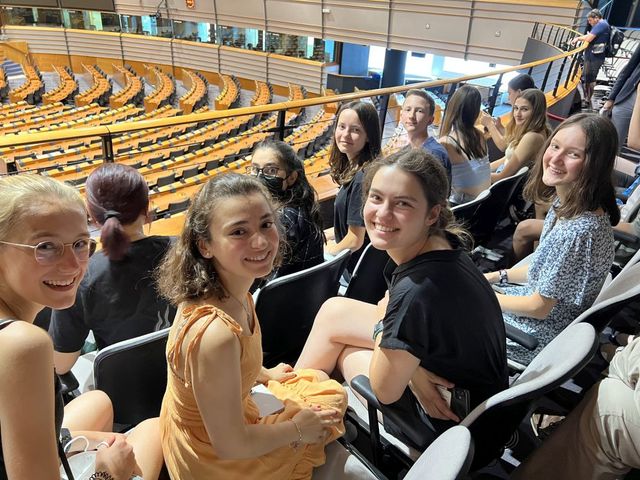 Die EU: Institutionen, Interessenvertretung und Politikfelder. Seminar in Brüssel