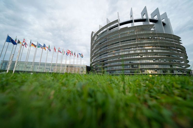 Stichwort Europa: Geschichte - Politik - Institutionen